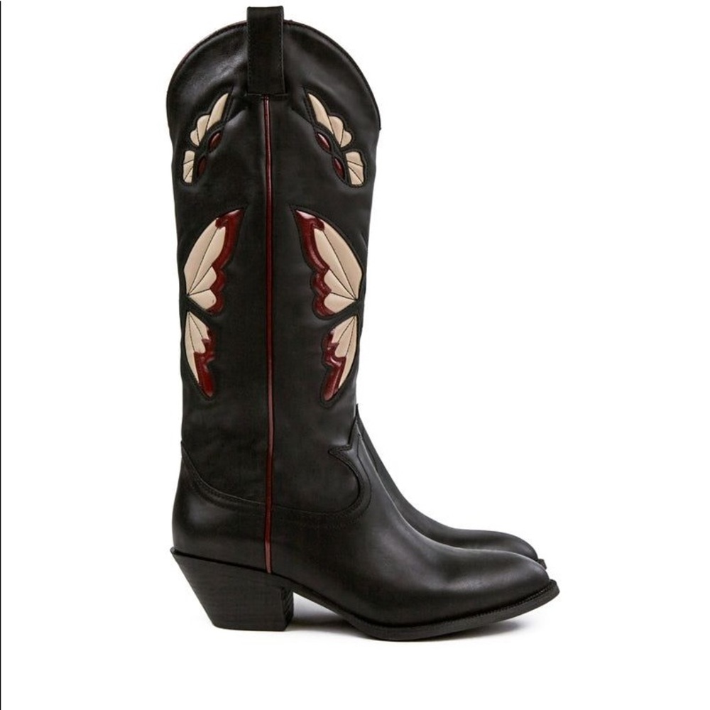 ISO!! any of these JC cowboy boots in 8/8.5 :)))